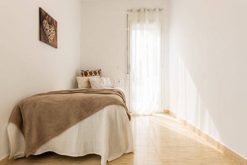 Foto a30a4247-9898-452e-9127-f6e5816c3c0c. Casa adossada amb aparcament piscina a Calafat Ametlla de Mar (L´)