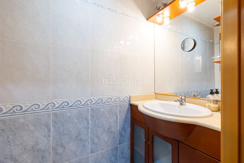 Foto ac24000e-aac5-4761-8977-bb77f1106954. Piso en Roc Blanc Terrassa