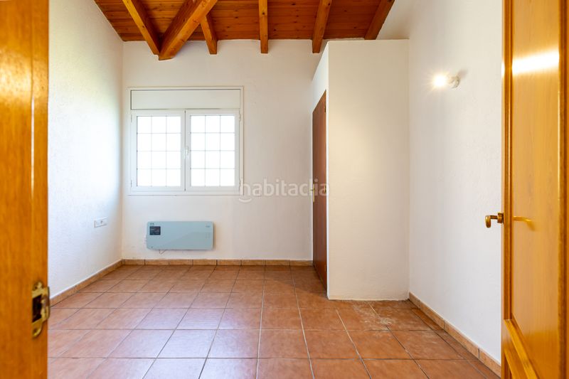Foto 48625d98-5e90-4eab-ab67-993f6c038818. Casa amb calefacció aparcament a Can Palet de Vista Alegre Terrassa