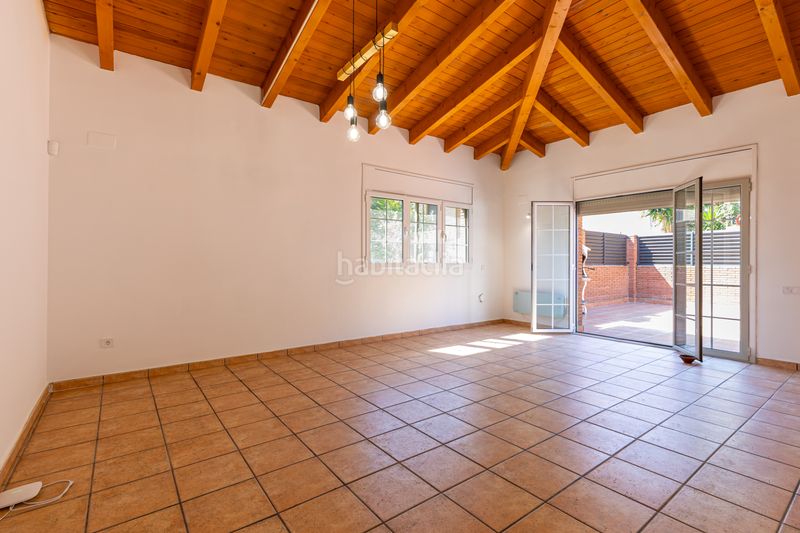 Foto 6d38cf4c-d94d-4570-a332-08f3e0458f85. Casa amb calefacció aparcament a Can Palet de Vista Alegre Terrassa