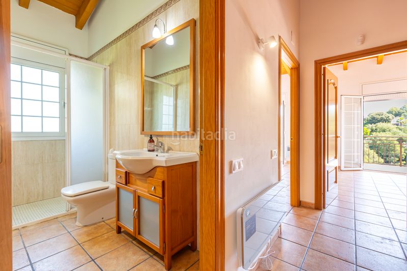 Foto aba93ecc-8d22-4e38-8915-9329508a2b32. Casa amb calefacció aparcament a Can Palet de Vista Alegre Terrassa