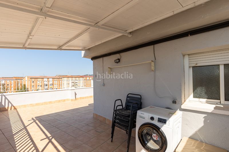 Foto 0a04a7d5-b3bc-4341-b4d1-b2f4f63e0243. Àtic amb calefacció a La Maurina Terrassa