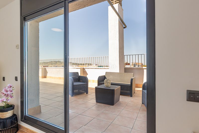 Foto cff2cf1f-6a9e-4f43-a500-6fff54555279. Àtic amb calefacció a La Maurina Terrassa