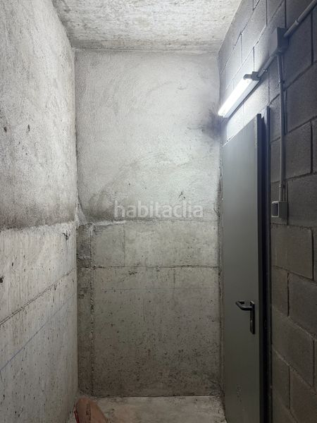 Foto 6da3f1c1-d09f-484b-aead-49a0b7996c3f. Posto auto in Segle XX Terrassa