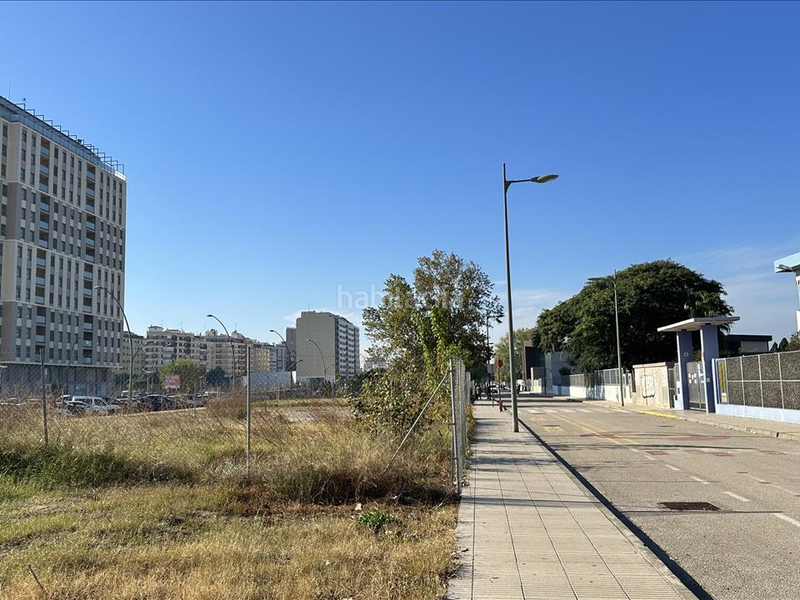 Foto abde75ef-8ba9-49ac-b3c5-d94c7fafcf8d. Terreny residencial a pintor juan g. ripolles 30 a Alzira
