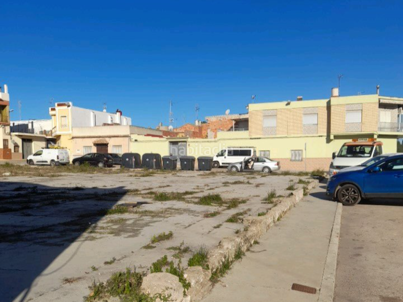 Foto c11463a3-f78c-4d76-9b20-cb3f1ff4fec0. Terreny residencial a miro de casadella 1 a Masalavés