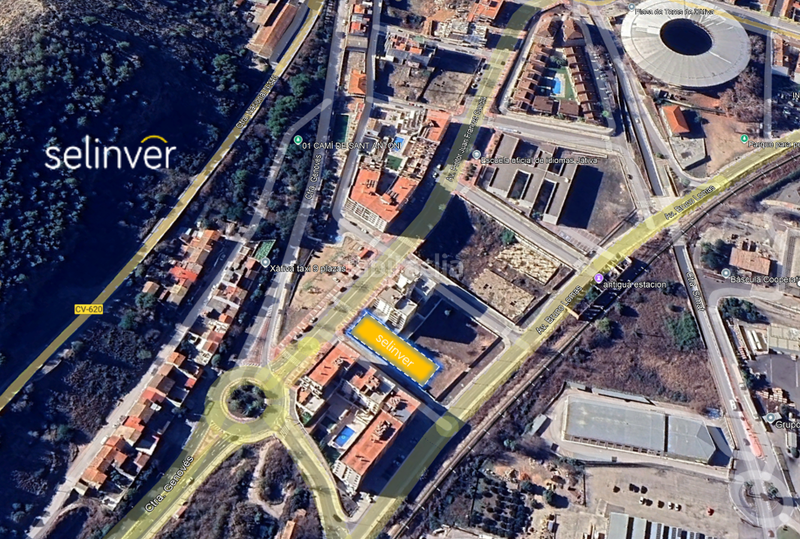 Foto 95bf143b-85a6-450d-8b40-41ea889c8f35. Terreny residencial a pintor juan frances 9 a Xàtiva