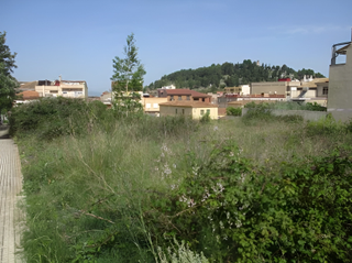 Terreny residencial a 25 d abril 33. Venta de solar urbano en castello de rugat, calle 25 dabril.