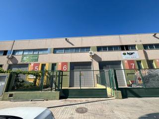 Location Bâtiment à usage industriel  Corregers. Nave en ribaroja corregers