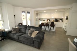 Flat in Plaza Xúquer. Piso en venta en paiporta