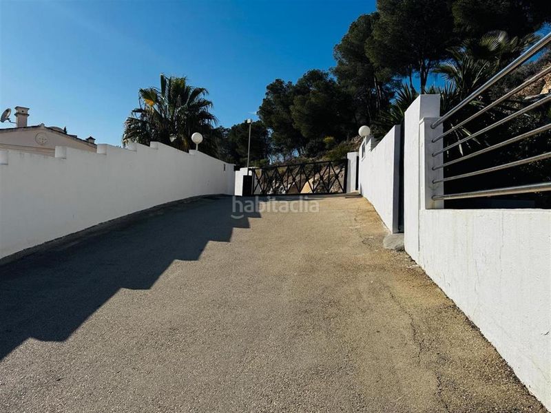 Foto 6e38ed15-0d33-449d-8fc8-1b4f33737086. Casa adossada amb piscina a Cometa Calp