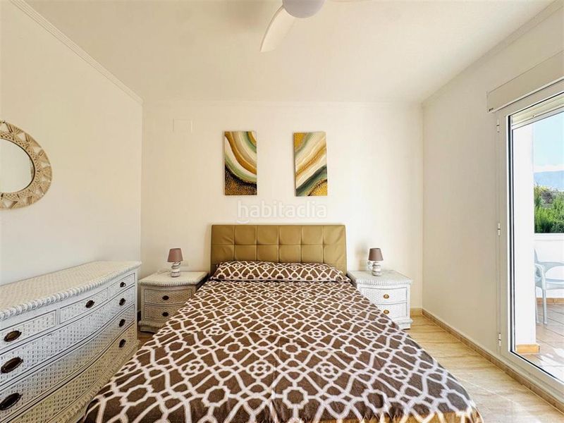 Foto 8dcfd75e-0bbd-42b8-8eaa-ad80956273e4. Casa adossada amb piscina a Cometa Calp