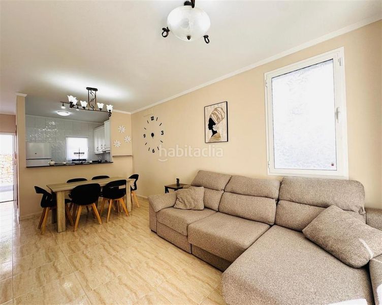 Foto a46dd7f4-c31f-4e25-84ed-1fc2a64b6c06. Casa adossada amb piscina a Cometa Calp