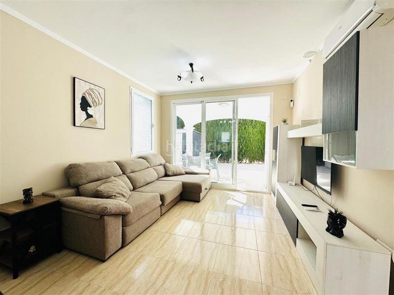 Foto c88ae44f-d647-4a06-8ed1-33b2190e5187. Casa adossada amb piscina a Cometa Calp