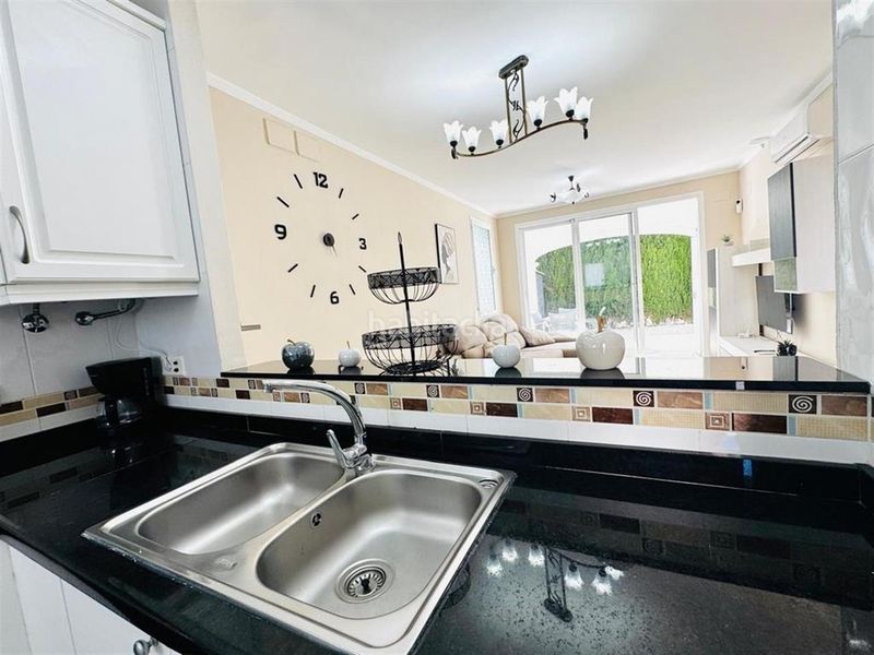 Foto d489a00d-9b86-4a05-98a2-5d1429f5a11b. Casa adossada amb piscina a Cometa Calp