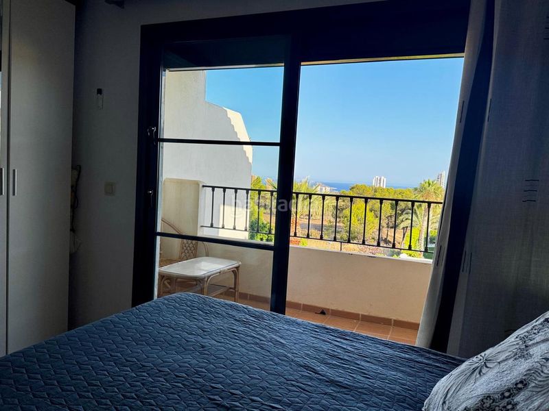 Foto e1b05285-6cdf-4732-afec-3d62ba08def1. Casa amb aparcament piscina a Golf Bahía Finestrat