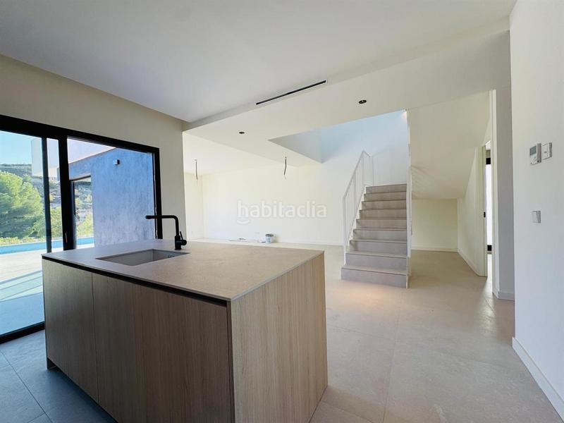 Foto 66b62bc3-ba2d-4d8d-9829-2a1d81e50034. Chalet en balcón de Finestrat-terra marina Finestrat