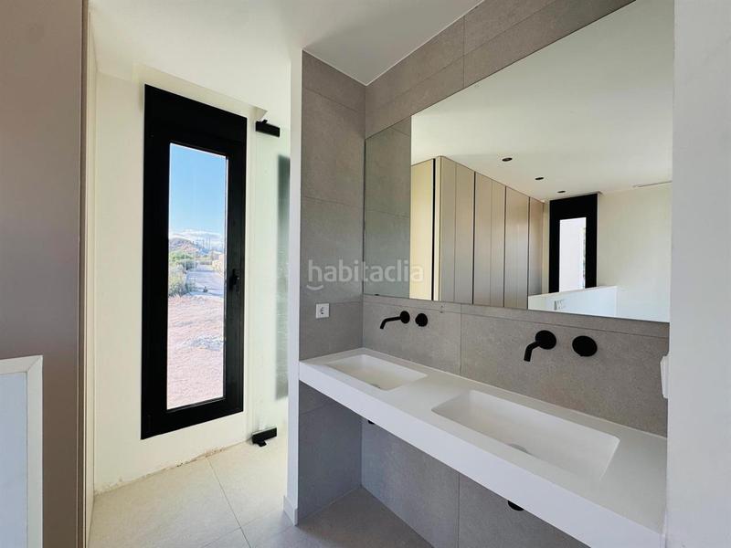 Foto d6646596-9ffc-4106-8407-af20679f9972. Chalet en balcón de Finestrat-terra marina Finestrat