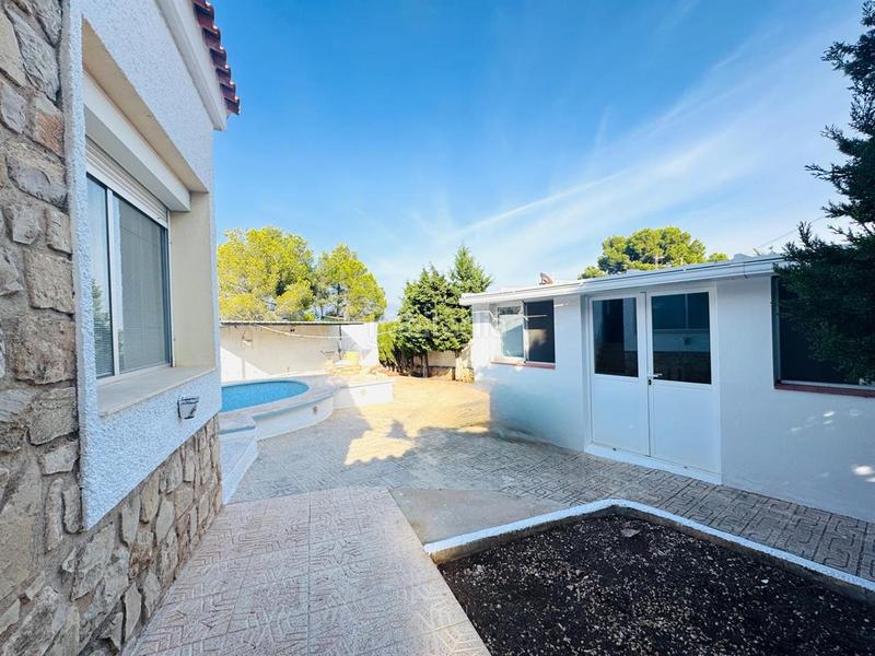Foto 45bad178-92ba-4042-a853-6d2c1969b8a7. Chalet with heating parking pool in Montebello - Nou Espai Nucia (la)