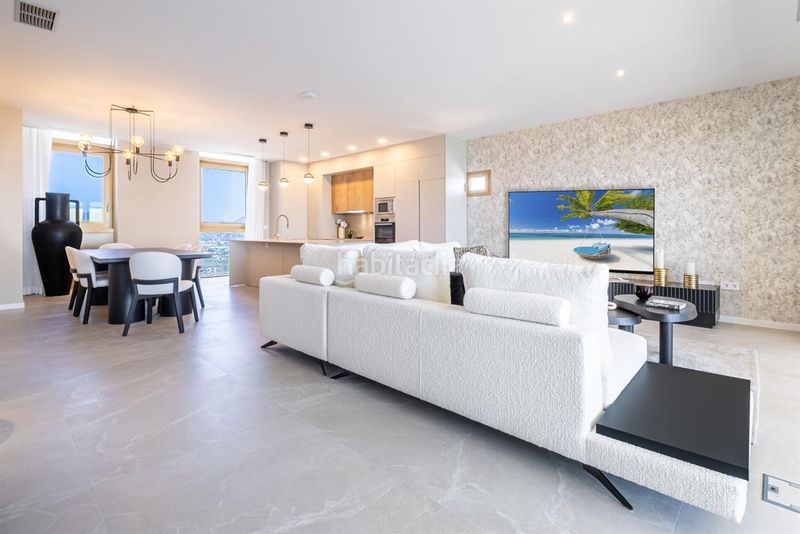 Foto 2f147f83-eb45-42d1-a669-792c211b0e0d. Pis amb calefacció piscina a Juzgados - Plaza de Toros Benidorm