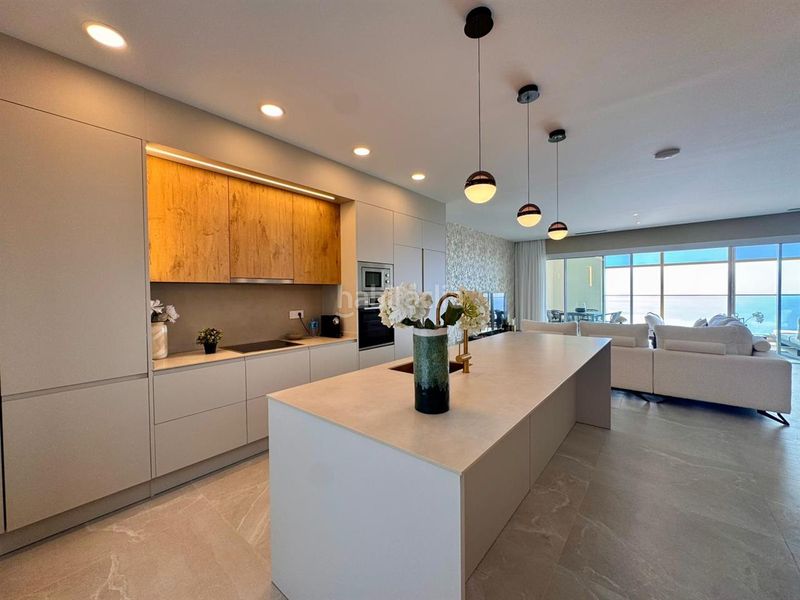 Foto 9a0fa7d0-a452-4541-a9a9-c4bc7a602ebe. Pis amb calefacció piscina a Juzgados - Plaza de Toros Benidorm