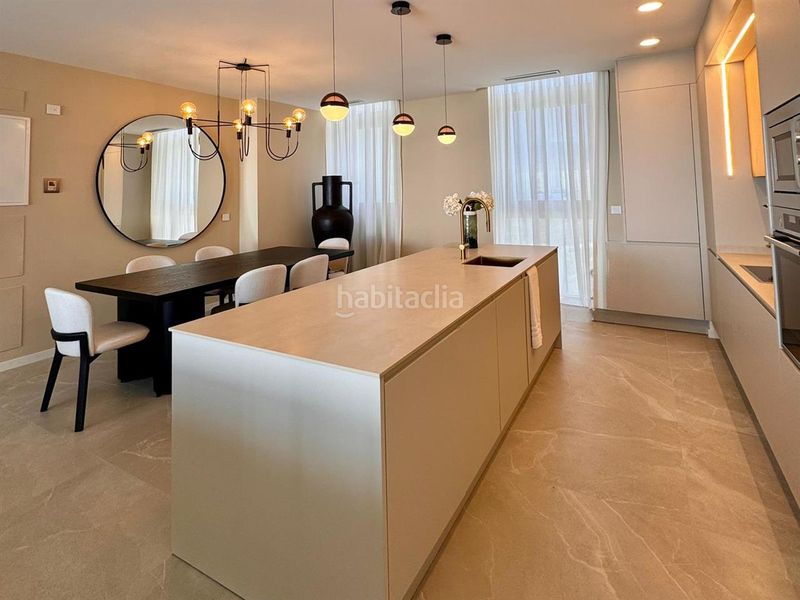 Foto aa2560ea-40af-4172-b7ab-a7f2911eca1e. Pis amb calefacció piscina a Juzgados - Plaza de Toros Benidorm