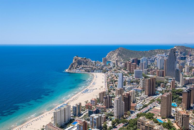 Foto b5fc3f30-0d5c-44b7-b222-fce95ccf06ba. Pis amb calefacció piscina a Juzgados - Plaza de Toros Benidorm