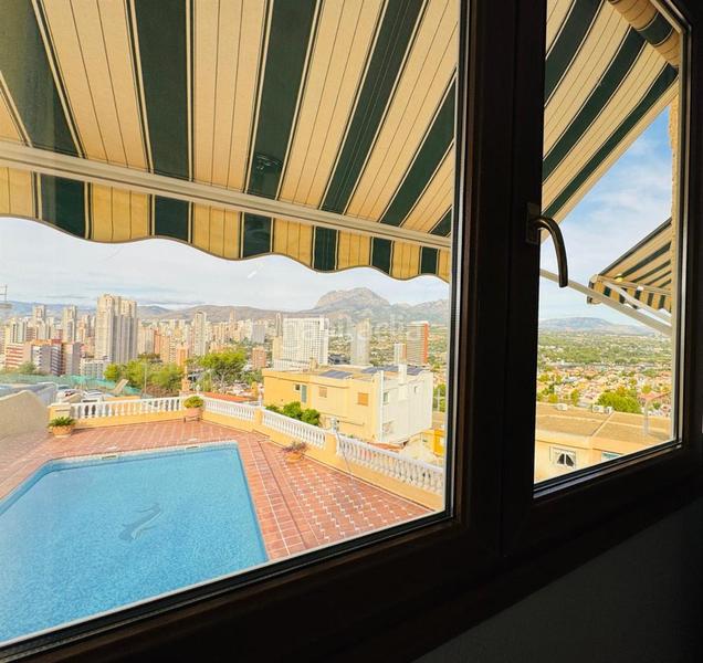 Foto 599990f9-e5eb-4927-ac06-930fbf50083c. Chalet mit heizung parking pool in Sierra Helada Benidorm