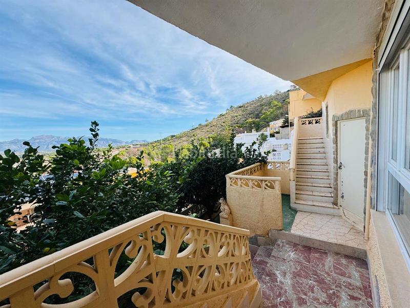 Foto 1188d066-0141-4711-8bfb-7a912e7f60a4. Chalet with heating parking pool in Sierra Helada Benidorm