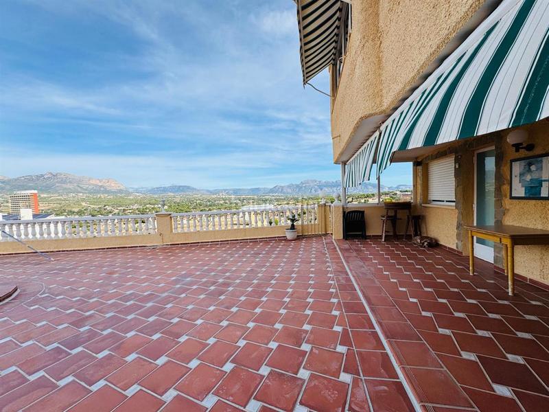 Foto ec9930a0-7836-49c4-8acf-49852287ece3. Chalet with heating parking pool in Sierra Helada Benidorm