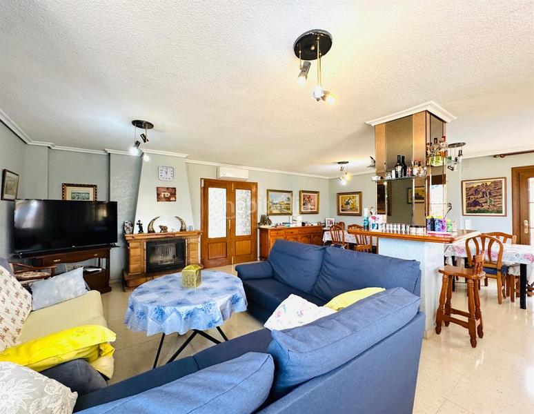 Foto d904269b-c9c3-47ac-a4c7-1aa4428a1b43. Chalet avec chauffage parking piscine dans Sierra Helada Benidorm