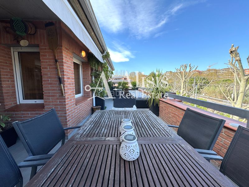 Foto 185e0fe3-3cf9-4389-b536-8e9a6feb931f. Àtic amb calefacció aparcament piscina a Parc Central Sant Cugat del Vallès