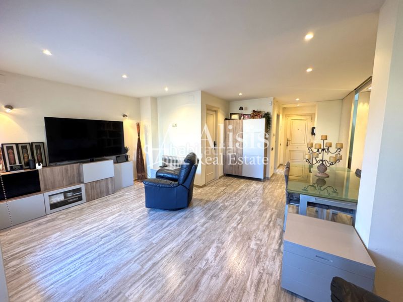 Foto 1c6de8c2-72cc-47b6-9411-a30d3c8229dd. Àtic amb calefacció aparcament piscina a Parc Central Sant Cugat del Vallès