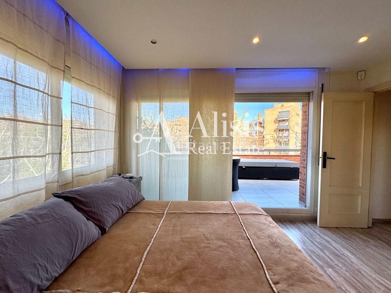 Foto 2dbebd64-3594-4166-8783-8f81b0581897. Àtic amb calefacció aparcament piscina a Parc Central Sant Cugat del Vallès