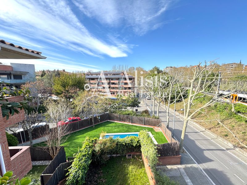 Foto 72d888dd-1b15-45ff-a703-6fce79b57797. Àtic amb calefacció aparcament piscina a Parc Central Sant Cugat del Vallès