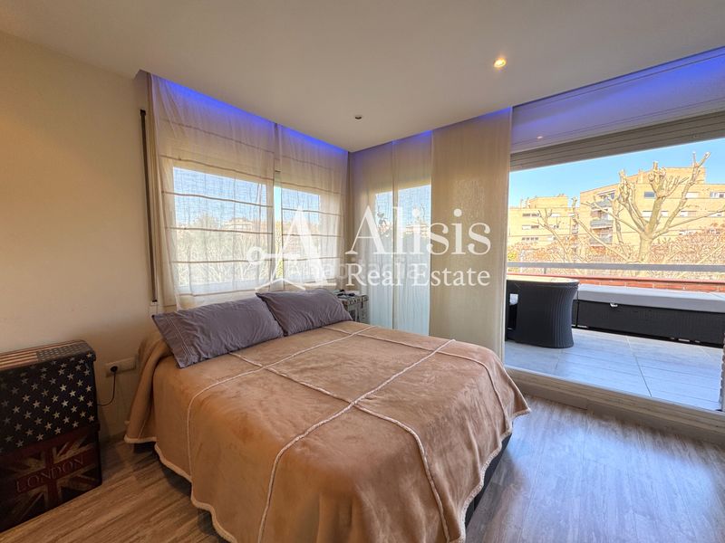 Foto 770ab9ce-7390-46bf-b51e-b3d5e2cb2426. Àtic amb calefacció aparcament piscina a Parc Central Sant Cugat del Vallès