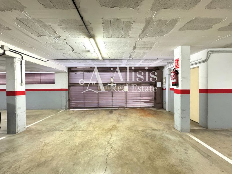 Foto 82ab0483-691c-46b3-8651-8405ca227f31. Àtic amb calefacció aparcament piscina a Parc Central Sant Cugat del Vallès