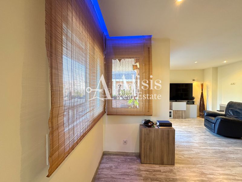 Foto a3171188-1f0e-4d8b-8b32-4417670c4d74. Àtic amb calefacció aparcament piscina a Parc Central Sant Cugat del Vallès