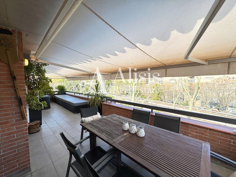 Foto d9d20bc6-0146-4211-807c-be6832513a9a. Àtic amb calefacció aparcament piscina a Parc Central Sant Cugat del Vallès