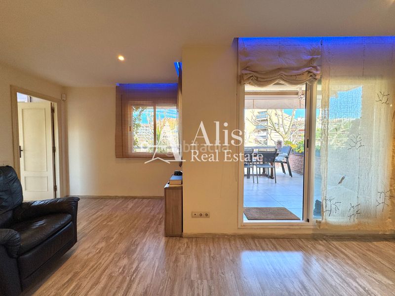 Foto df55a2cb-415a-47c8-9c57-ec4f84310d9c. Àtic amb calefacció aparcament piscina a Parc Central Sant Cugat del Vallès