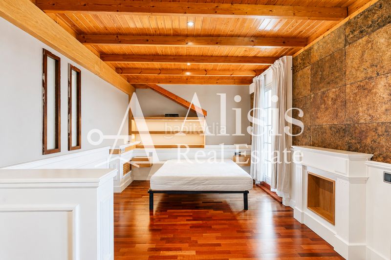 Foto 0f5029a2-c172-451a-a19e-ff812b225007. Casa amb calefacció aparcament a Pallejà