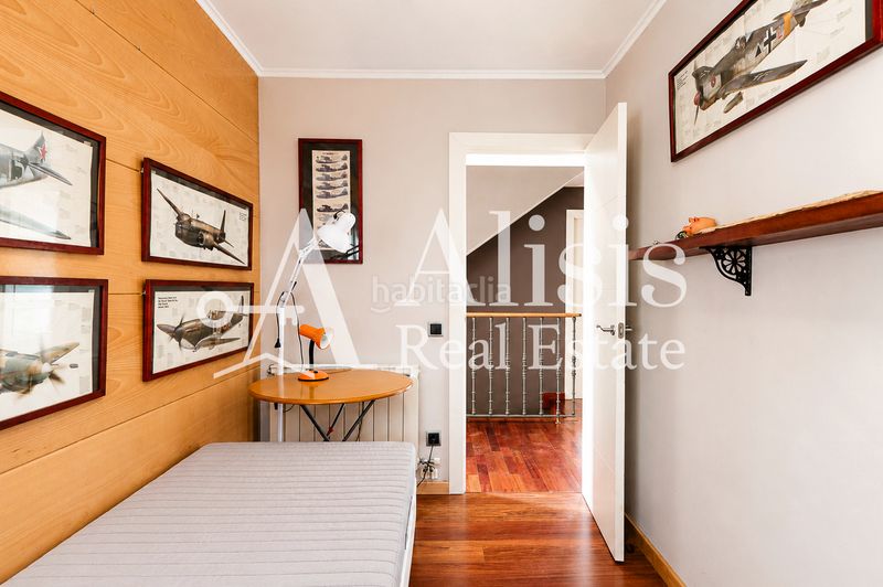 Foto e1d63c67-cbc0-49a1-83ef-be5744152f6b. Casa amb calefacció aparcament a Pallejà