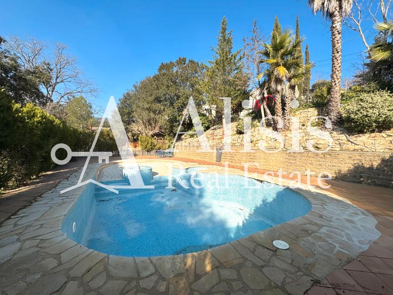 Foto 22a9504f-c28a-4974-998a-c4a5387d40d2. Masía preciosa finca con piscina posibilidad de alojarse caballos en Òrrius