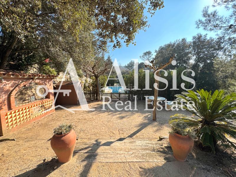 Foto 57d8223d-f30e-400b-825d-13e14650f316. Masía preciosa finca con piscina posibilidad de alojarse caballos en Òrrius