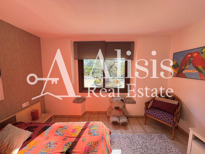 Foto 5dbfaabd-bd6c-4fee-8659-7732ed4b7c51. Masía preciosa finca con piscina posibilidad de alojarse caballos en Òrrius