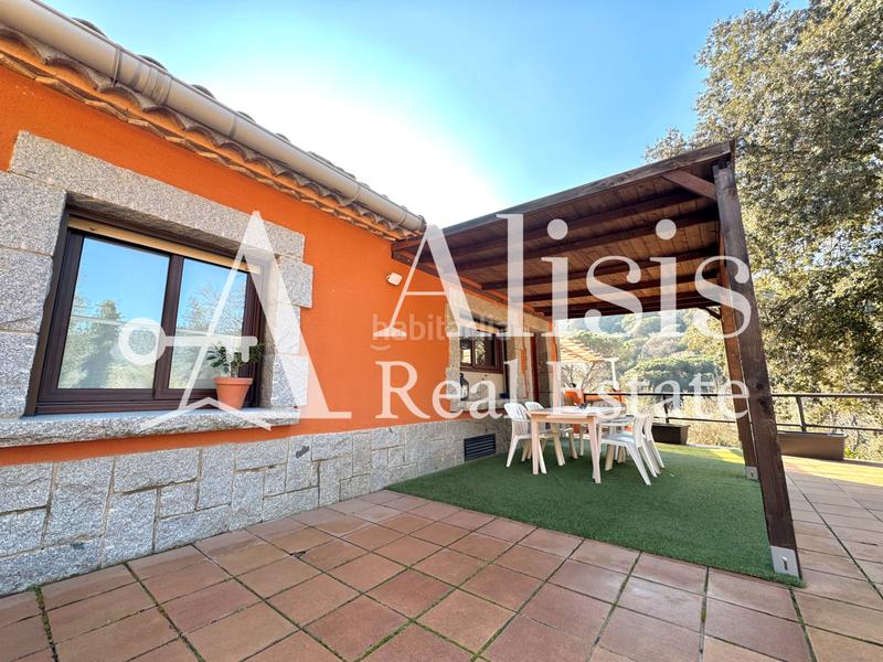 Foto 7b27f2b7-2f18-47d0-ad29-a60253b19fe9. Masía preciosa finca con piscina posibilidad de alojarse caballos en Òrrius