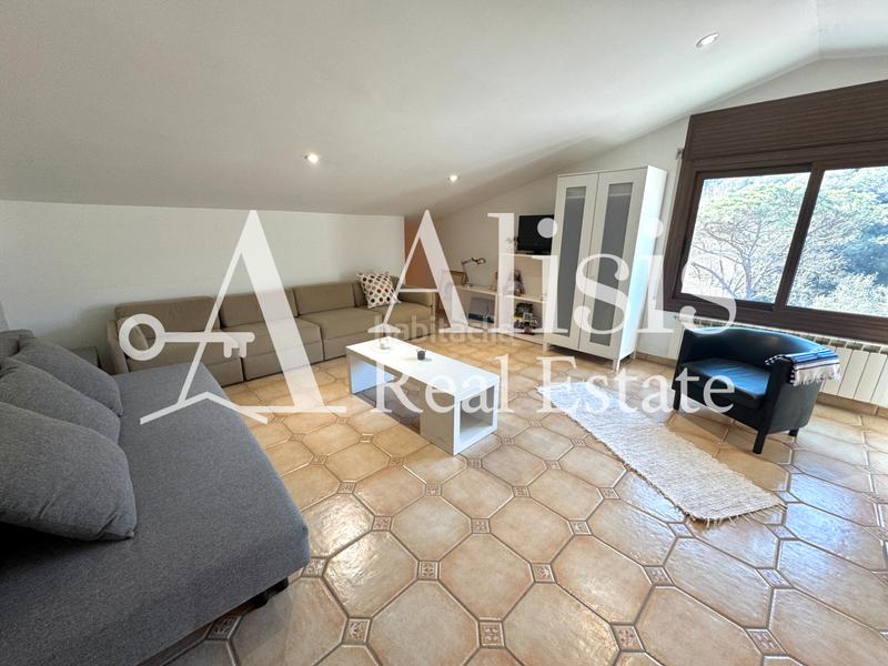 Foto 95f5945c-631d-4dab-8294-69d213f44e40. Masía preciosa finca con piscina posibilidad de alojarse caballos en Òrrius