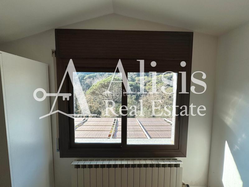 Foto a05e3c67-61b2-47b8-8783-6859f0aea9a1. Masía preciosa finca con piscina posibilidad de alojarse caballos en Òrrius
