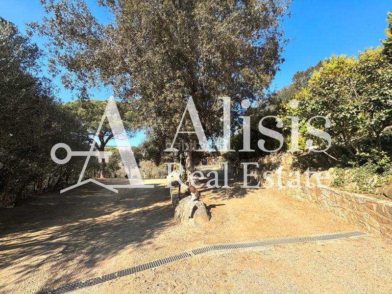 Foto ccad1fa3-2643-440e-b3df-ddc295f08537. Masía preciosa finca con piscina posibilidad de alojarse caballos en Òrrius