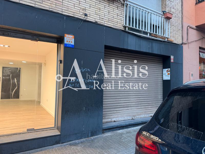 Foto d047d5bd-ead3-4e41-a586-acb93cb33467. Location local commercial dans Sant Vicenç dels Horts